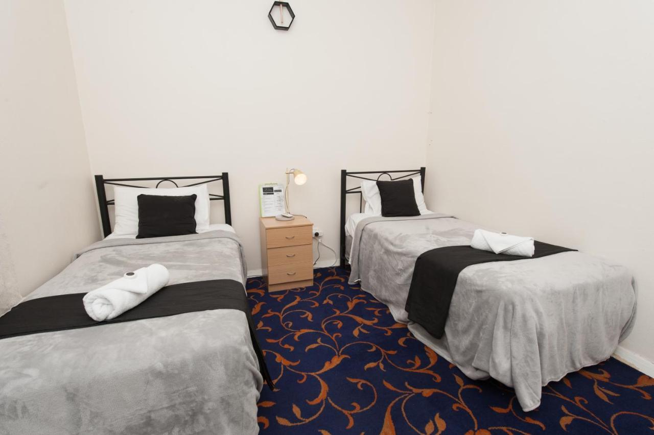 Riverina Hotel 홀부록 외부 사진