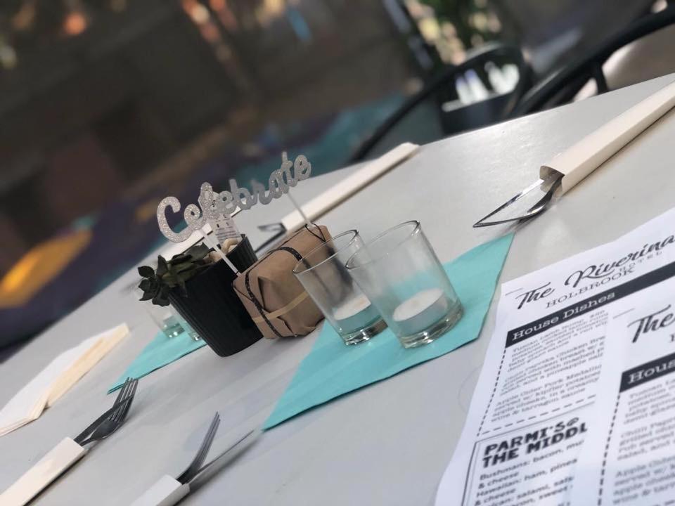 Riverina Hotel 홀부록 외부 사진